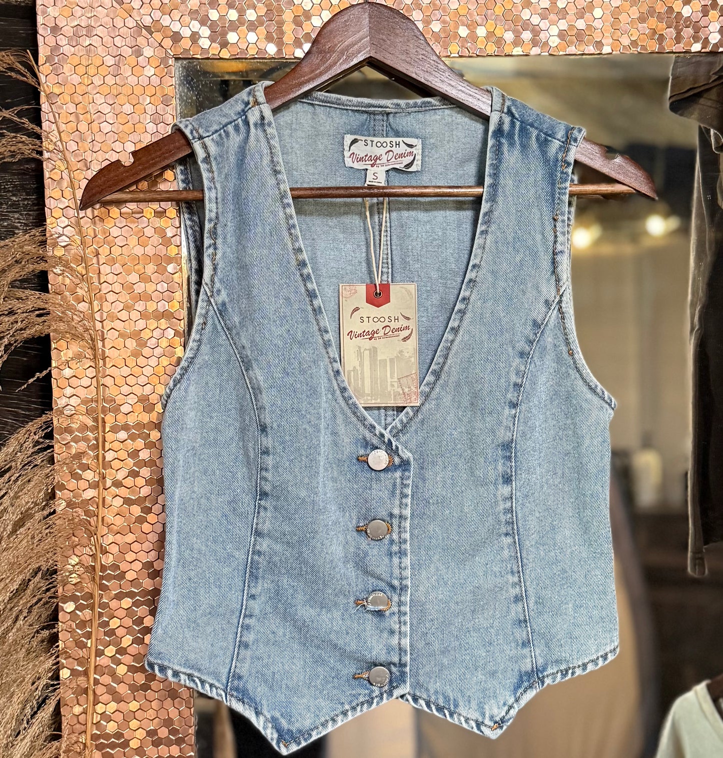Sweetheart Vest
