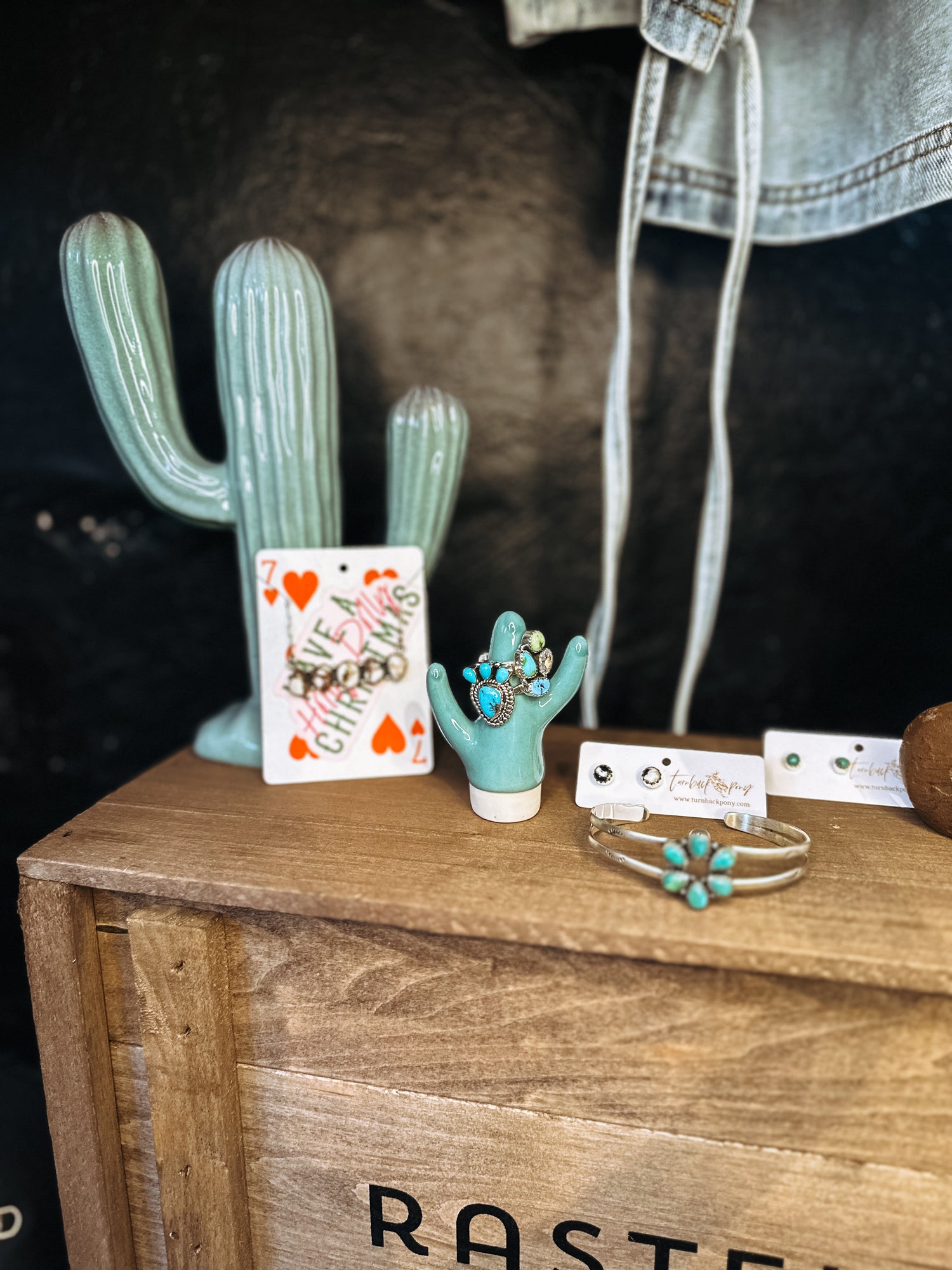 Jewelry & Accessories